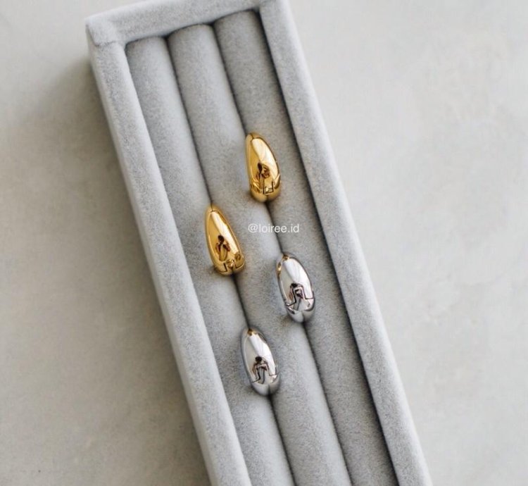 Byron Mini Huggies Earrings - Gold Plated - Silver