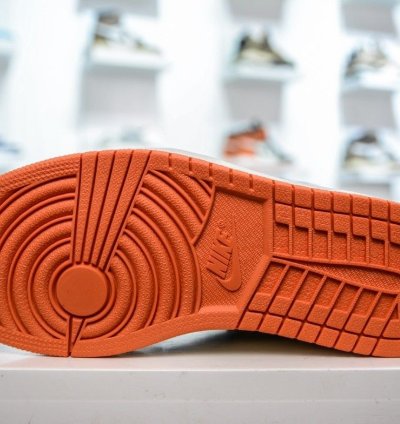 Air Jordan 1 Retro Reverse Shattered Backboard