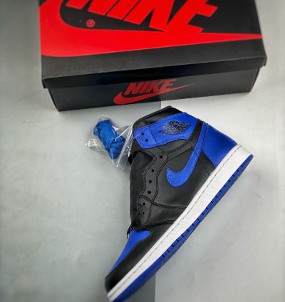 Air Jordan 1 Retro Royal 2017