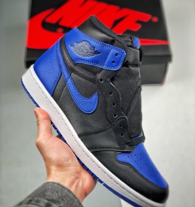 Air Jordan 1 Retro Royal 2017