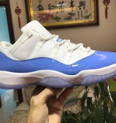 Air Jordan 11 Retro Low University Blue 2017
