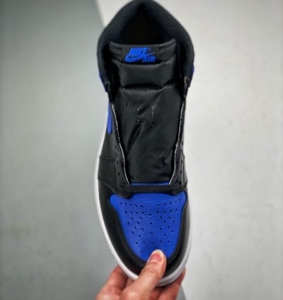 Air Jordan 1 Retro Royal 2017
