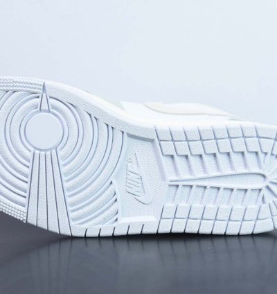 Air Jordan 1 Low Se Craft Inside Out Tech Grey