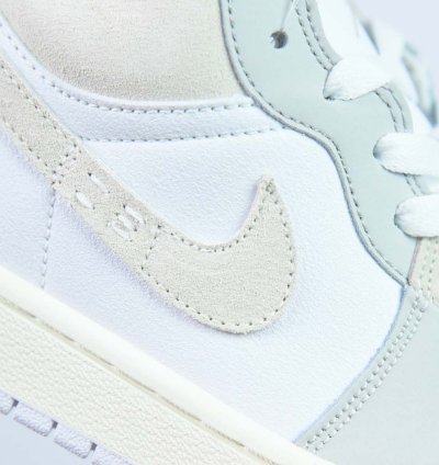 Air Jordan 1 Low Se Craft Inside Out Tech Grey