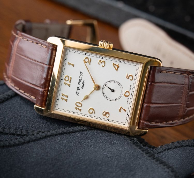 Patek Philippe Gondolo 5109j Yellow Gold Silver Ivory Dial Leather Set 30mm