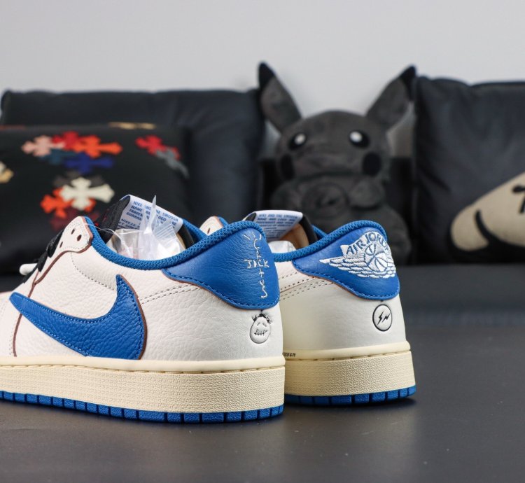Air Jordan 1 Retro Low Og Sp Fragment X Travis Scott Sail Military Blue