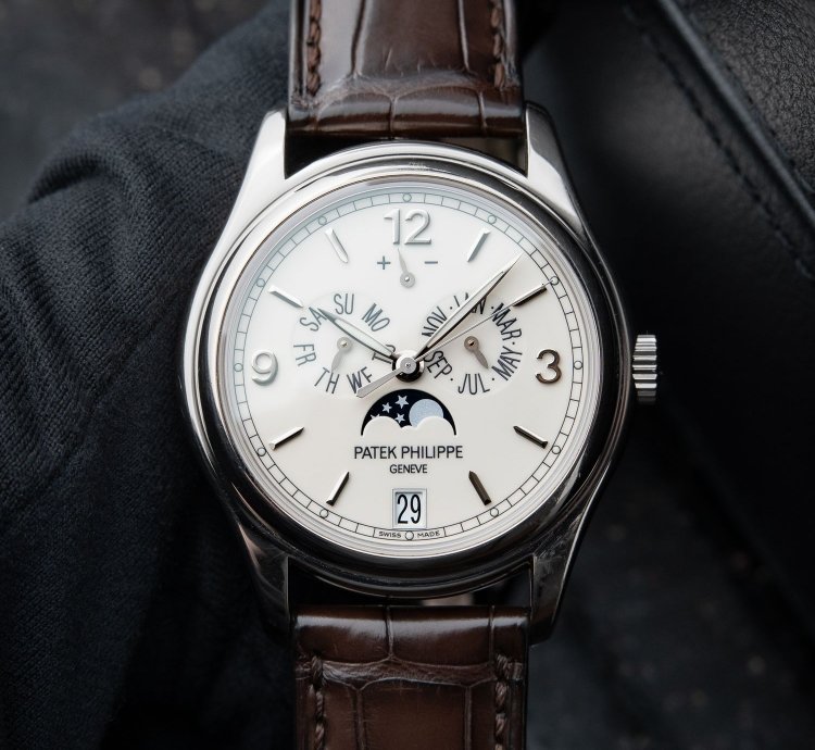Patek Philippe Annual Calendar 5146g Moon Phase White Gold Ivory Dial 39mm