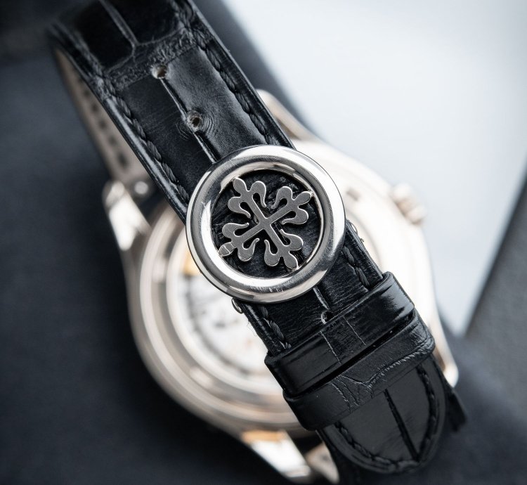 Patek Philippe Annual Calendar 5146g White Gold Cream Dial Leather Set 39mm