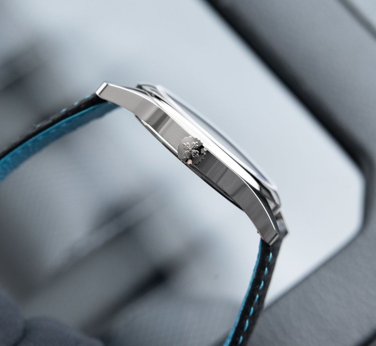 Patek Philippe Calatrava 6007g White Gold Black Blue Dial 40mm