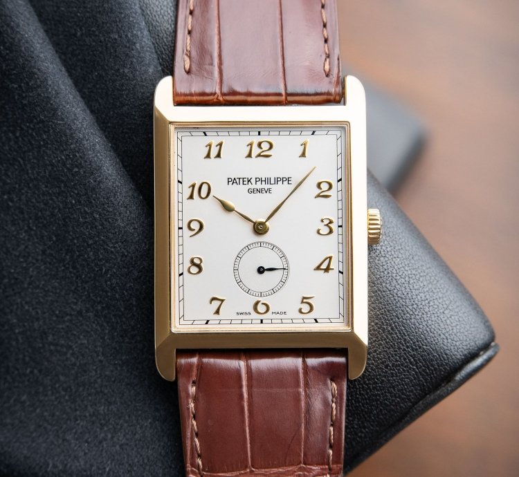 Patek Philippe Gondolo 5109j Yellow Gold Silver Ivory Dial Leather Set 30mm