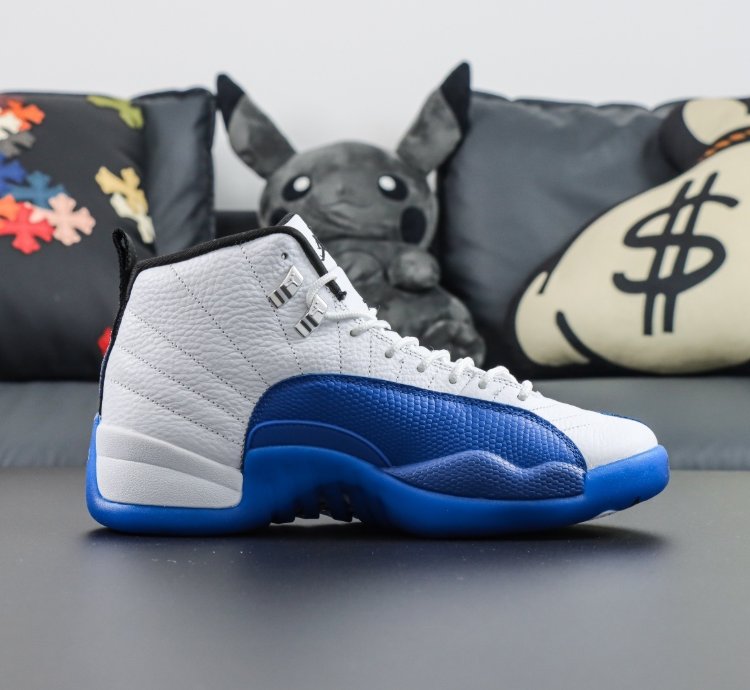 Air Jordan 12 Retro Blueberry
