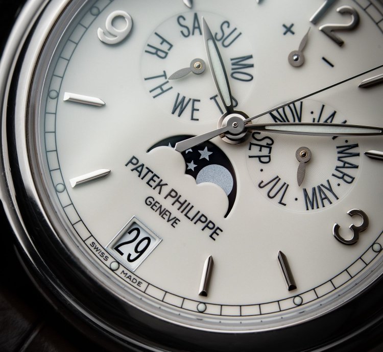 Patek Philippe Annual Calendar 5146g Moon Phase White Gold Ivory Dial 39mm