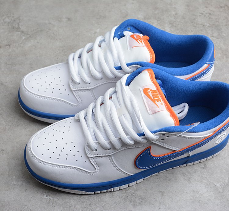 Nike Sb Dunk Low Medicom 1