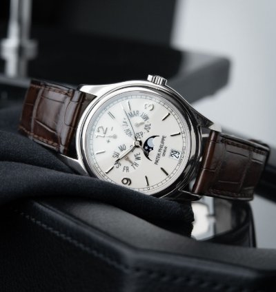 Patek Philippe Annual Calendar 5146g Moon Phase White Gold Ivory Dial 39mm