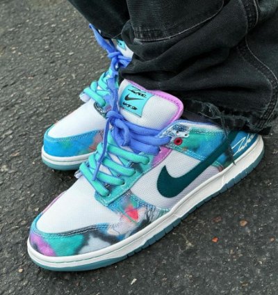 Futura Laboratories X Nike Sb Dunk Low