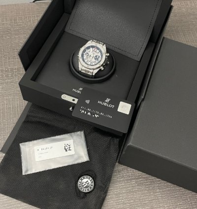 Hublot Big Bang Unico Pavé Openworked Diamonds Titanium Chronograph Set 45mm