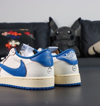 Air Jordan 1 Retro Low Og Sp Fragment X Travis Scott Sail Military Blue