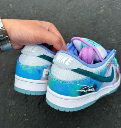Futura Laboratories X Nike Sb Dunk Low