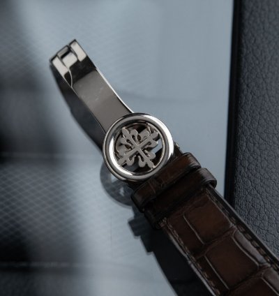 Patek Philippe Annual Calendar 5146g Moon Phase White Gold Ivory Dial 39mm