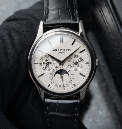 Patek Philippe Perpetual Calendar 5140g Thin White Gold Silver Dial 372mm