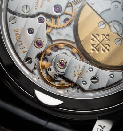 Patek Philippe Perpetual Calendar 5140g Thin White Gold Silver Dial 372mm