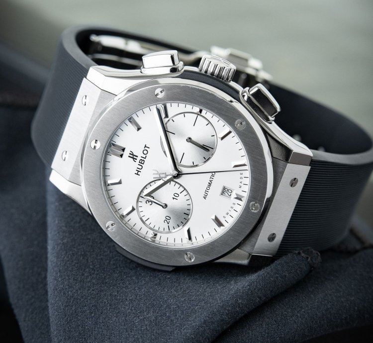 Hublot Classic Fusion Chronograph Opaline 2023 Titanium Rubber Automatic 45mm