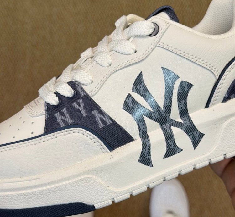 Mlb New York Yankees Chunky Liner