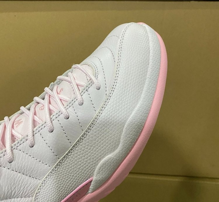 Air Jordan 12 Pearl Pink