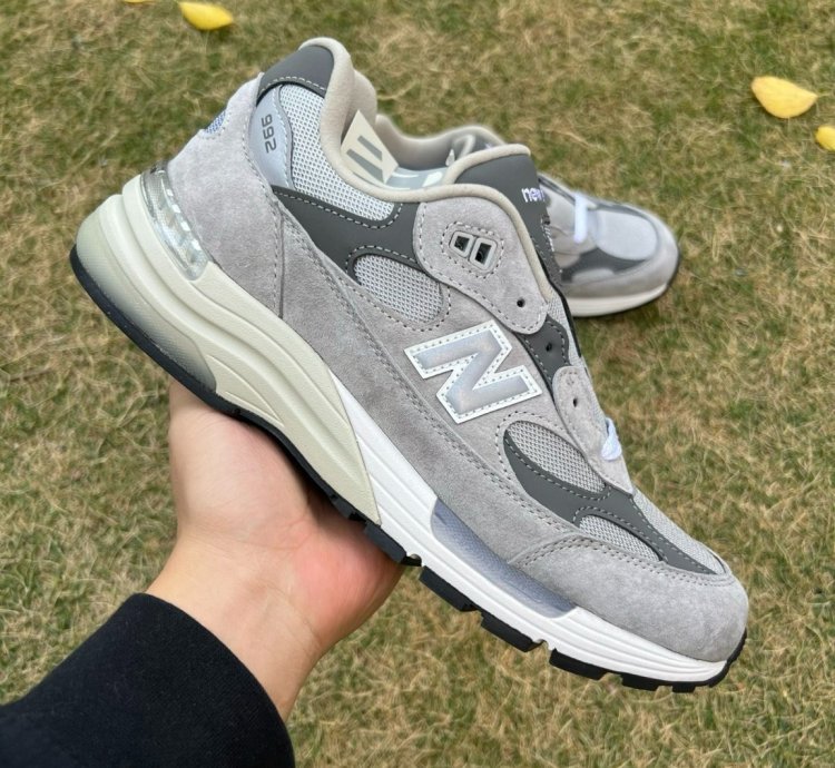 New Balance 992 Made In Usa Sneaker In The Classic Grey