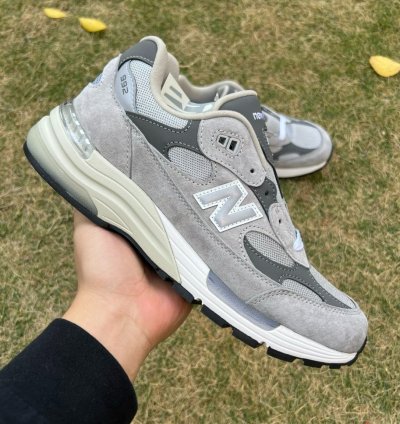 New Balance 992 Made In Usa Sneaker In The Classic Grey