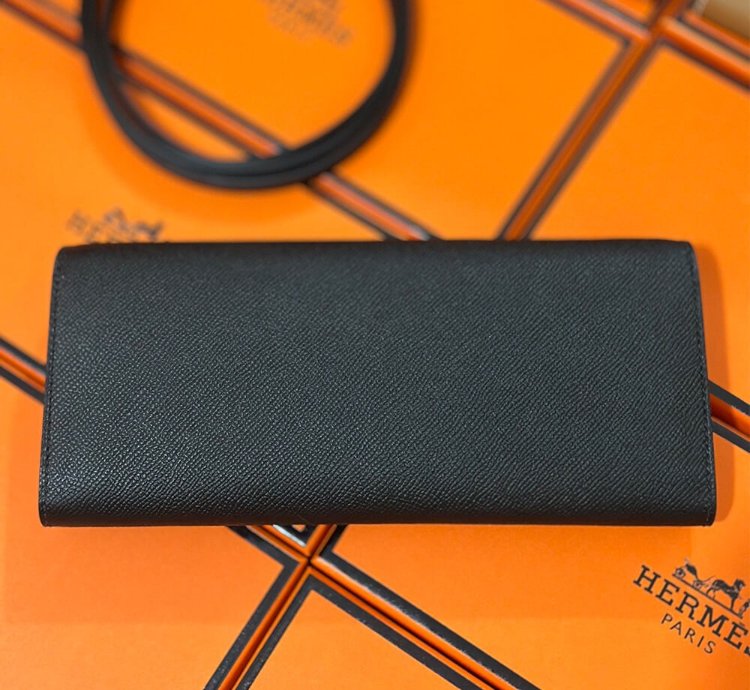 Hermes Maillon To Go Wallet Gold Plated Black
