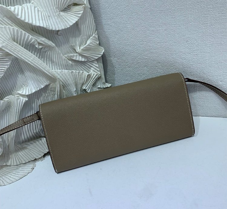 Hermes Maillon To Go Wallet Palladium Plated Etoupe
