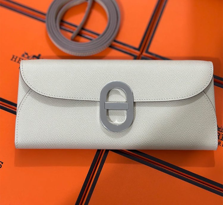 Hermes Maillon To Go Wallet Palladium Plated Cream