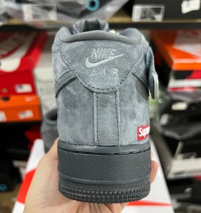 Nike Air Force 1 Mid Supreme Grey
