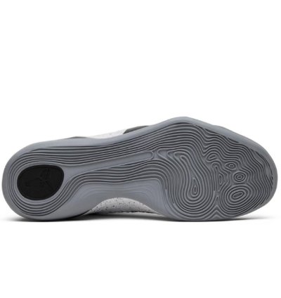 Kobe 9 Elite Low Beethoven Shoes