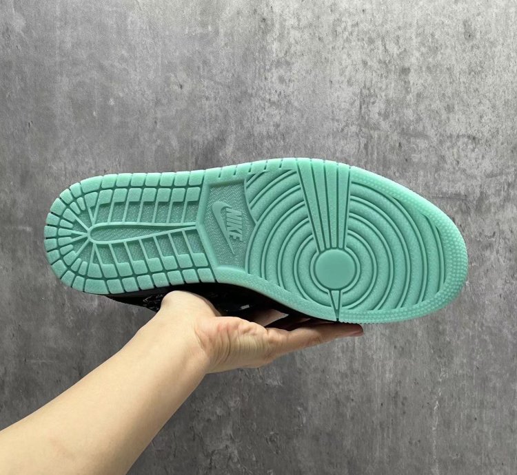 Air Jordan 1 Kaws Black Mens Shoes