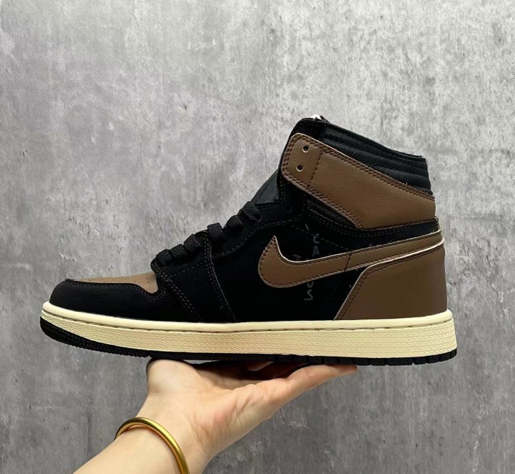 Travis Scott X Air Jordan 1 High Og Black Mocha Mens T-shirt