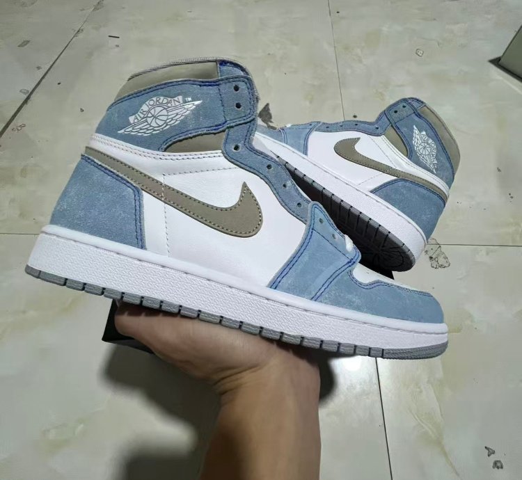 Nike Air Jordan 1 High Og Retro Hyper Royal