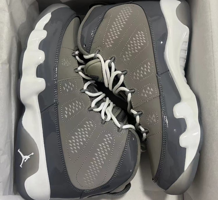 Air Jordan 9 Retro Cool Grey