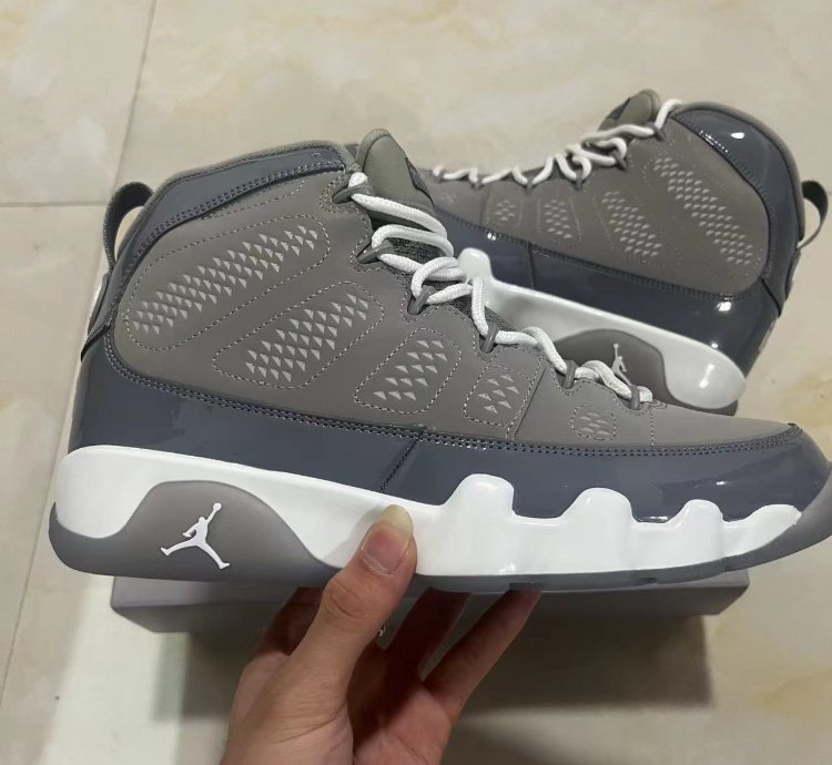 Air Jordan 9 Retro Cool Grey