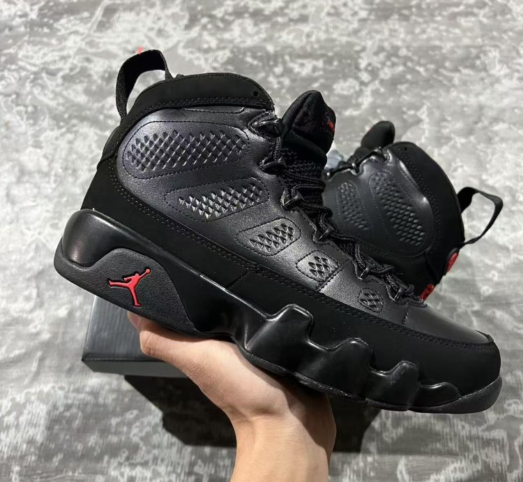 Air Jordan 9 Retro Bred