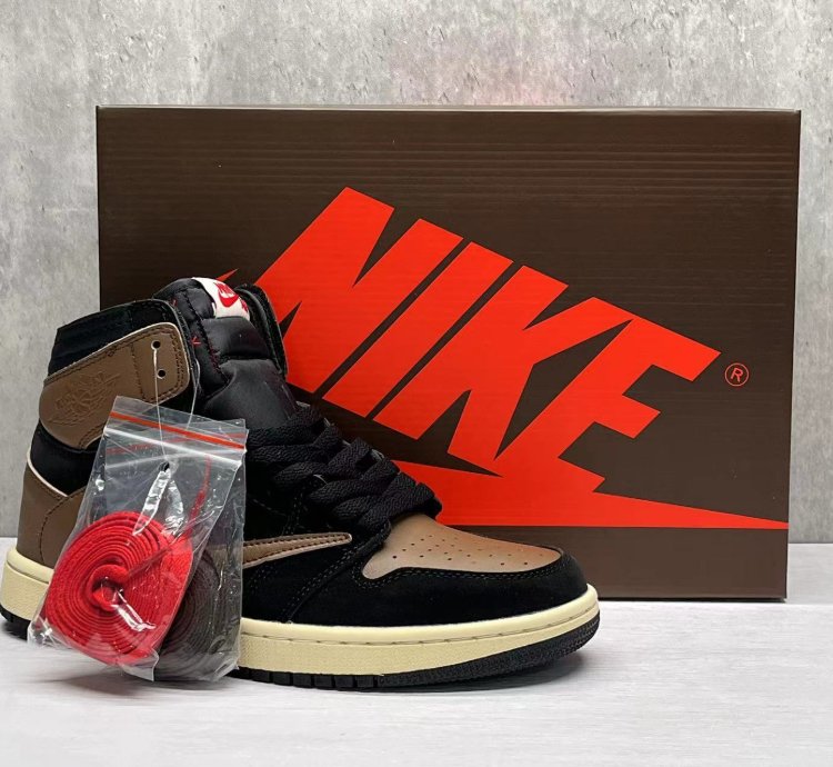 Travis Scott X Air Jordan 1 High Og Black Mocha Mens T-shirt