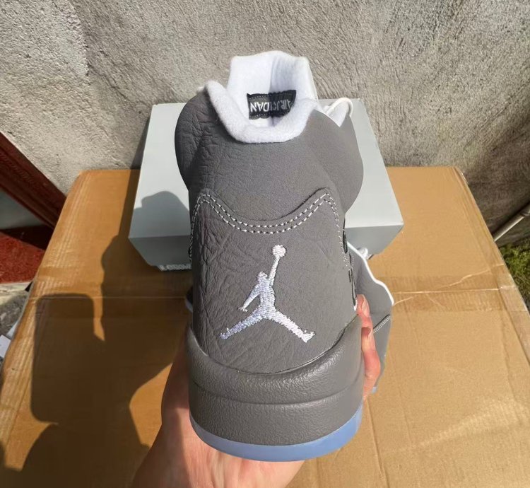 Nike Air Jordan 5 Retro Wolf Grey