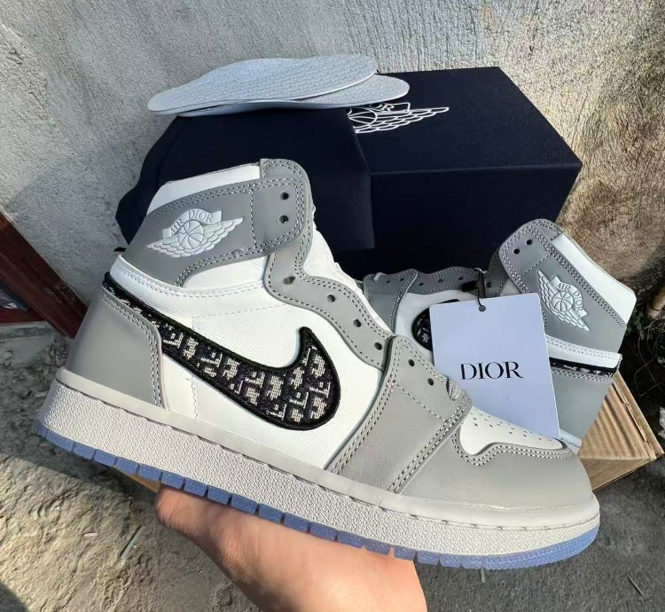 Nike Air Jordan 1 High Og Dior