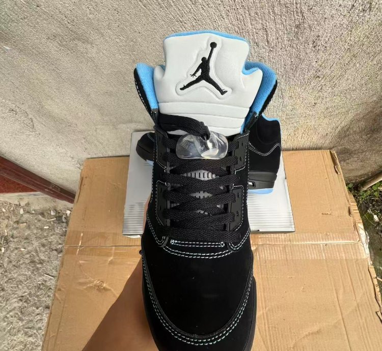 Nike Air Jordan 5 Retro Black University Blue