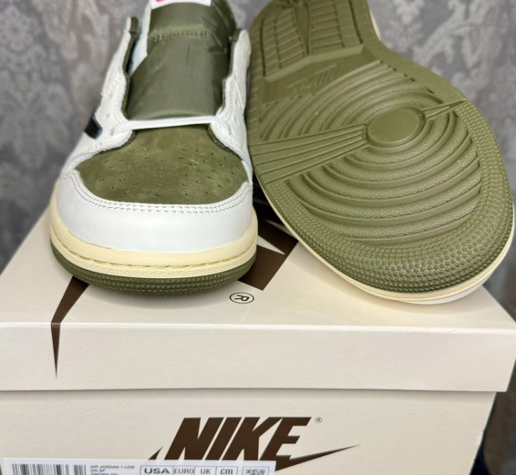 Jordan 1 Retro Low Og Sp Travis Scott Medium Olive Dm7866-200