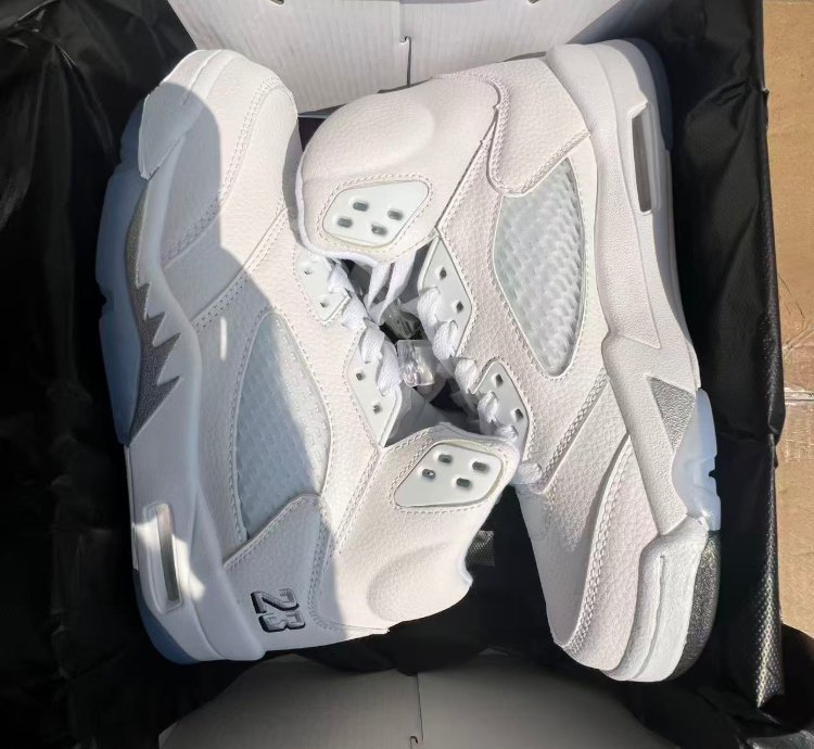 Nike Air Jordan 5 Retro White Metallic