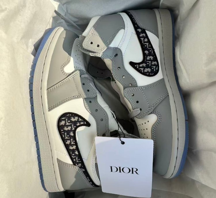 Nike Air Jordan 1 High Og Dior