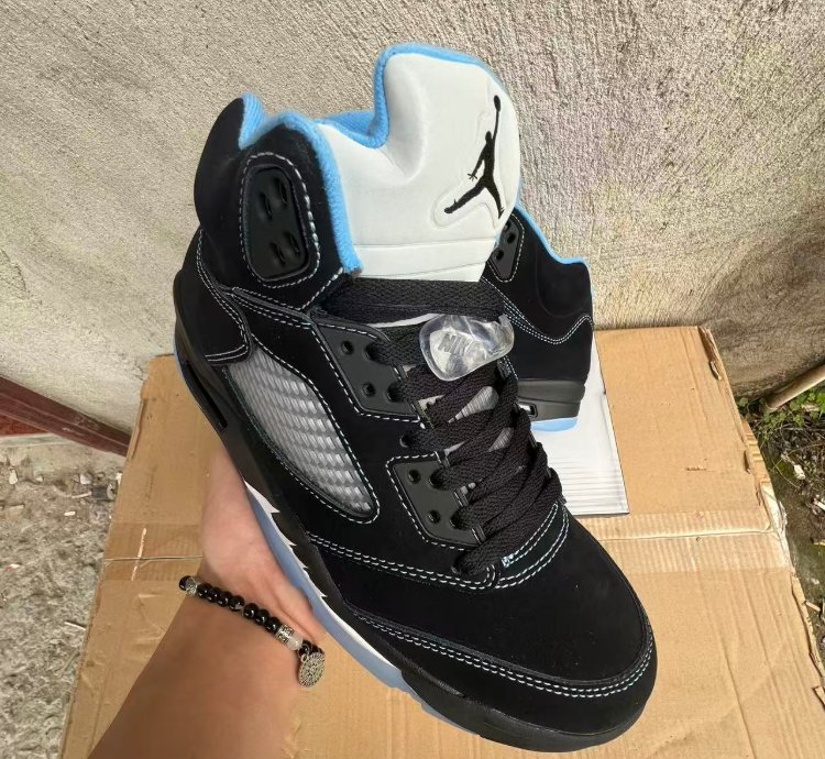 Nike Air Jordan 5 Retro Black University Blue