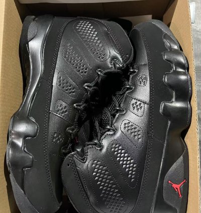 Air Jordan 9 Retro Bred